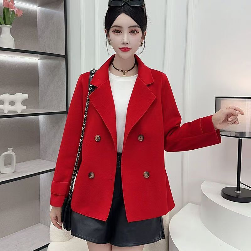 Jesienno-zimowy czarny płaszcz – Wool Coat Peacoat recenzja i cena