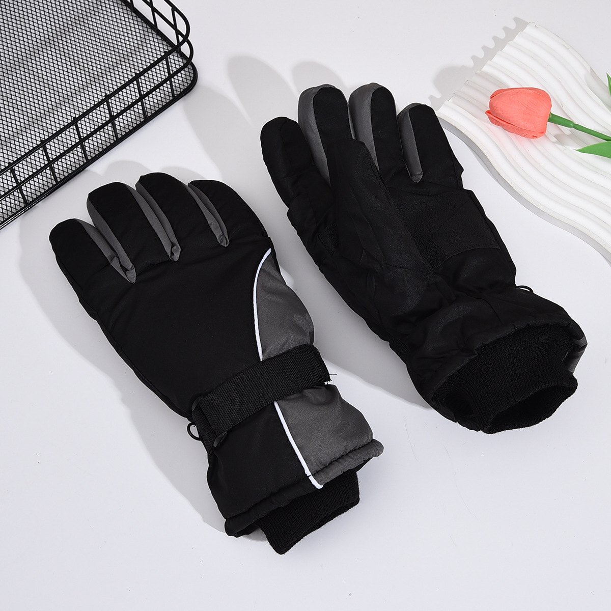 Modne wiatroodporne rękawice n – Touch Screen Gloves recenzja i cena